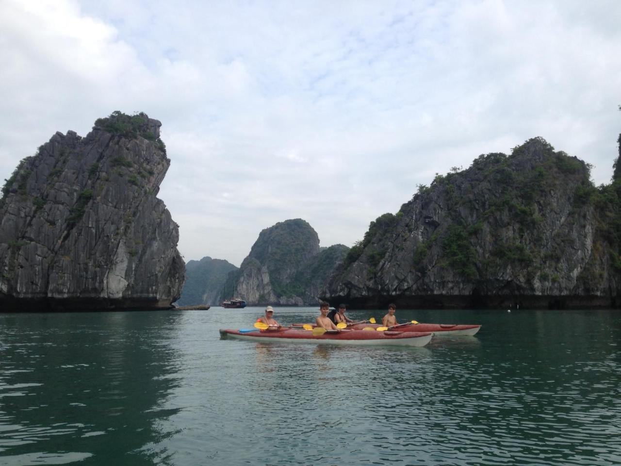Alibaba'S Hotel Cat Ba Island Exterior foto